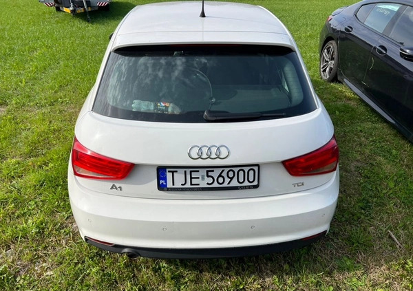 Audi A1 cena 22900 przebieg: 148000, rok produkcji 2015 z Warszawa małe 326